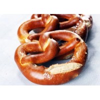 Брецель с соленым маслом