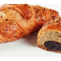 Круассан с голубикой