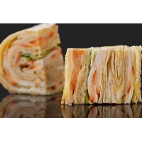 Рулет с копченой индейкой 300г